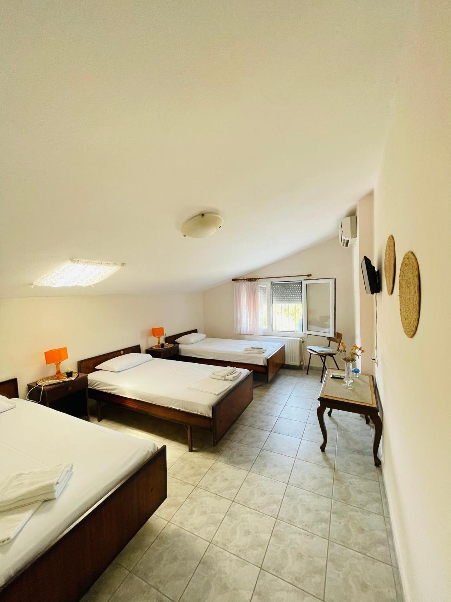 Aktaion Hotel Skala Alykis Exteriör bild