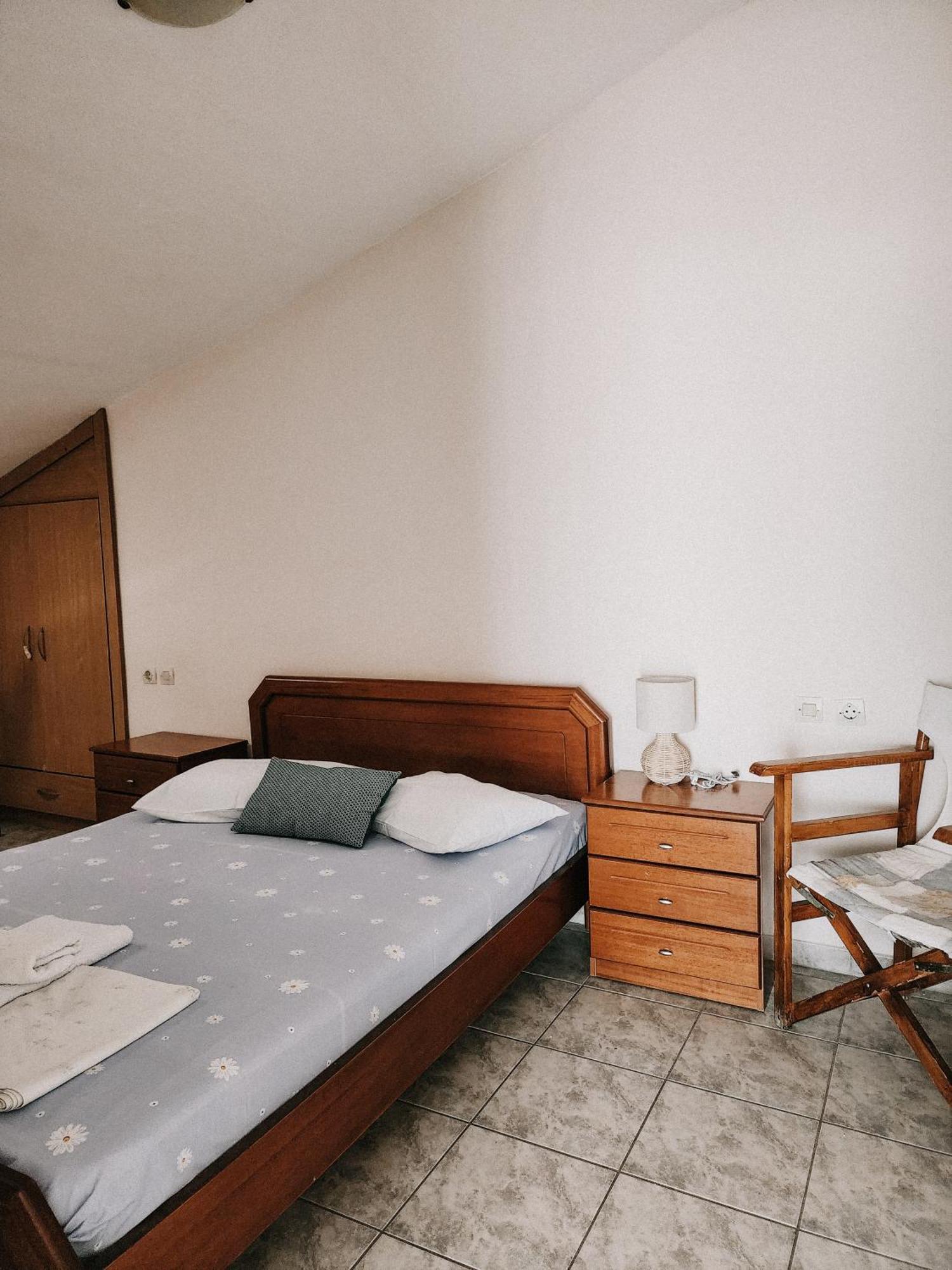 Aktaion Hotel Skala Alykis Rum bild
